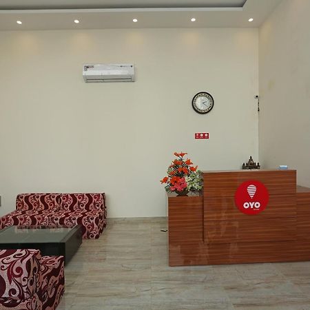 Hotel O Lakshya Ню Делхи Екстериор снимка