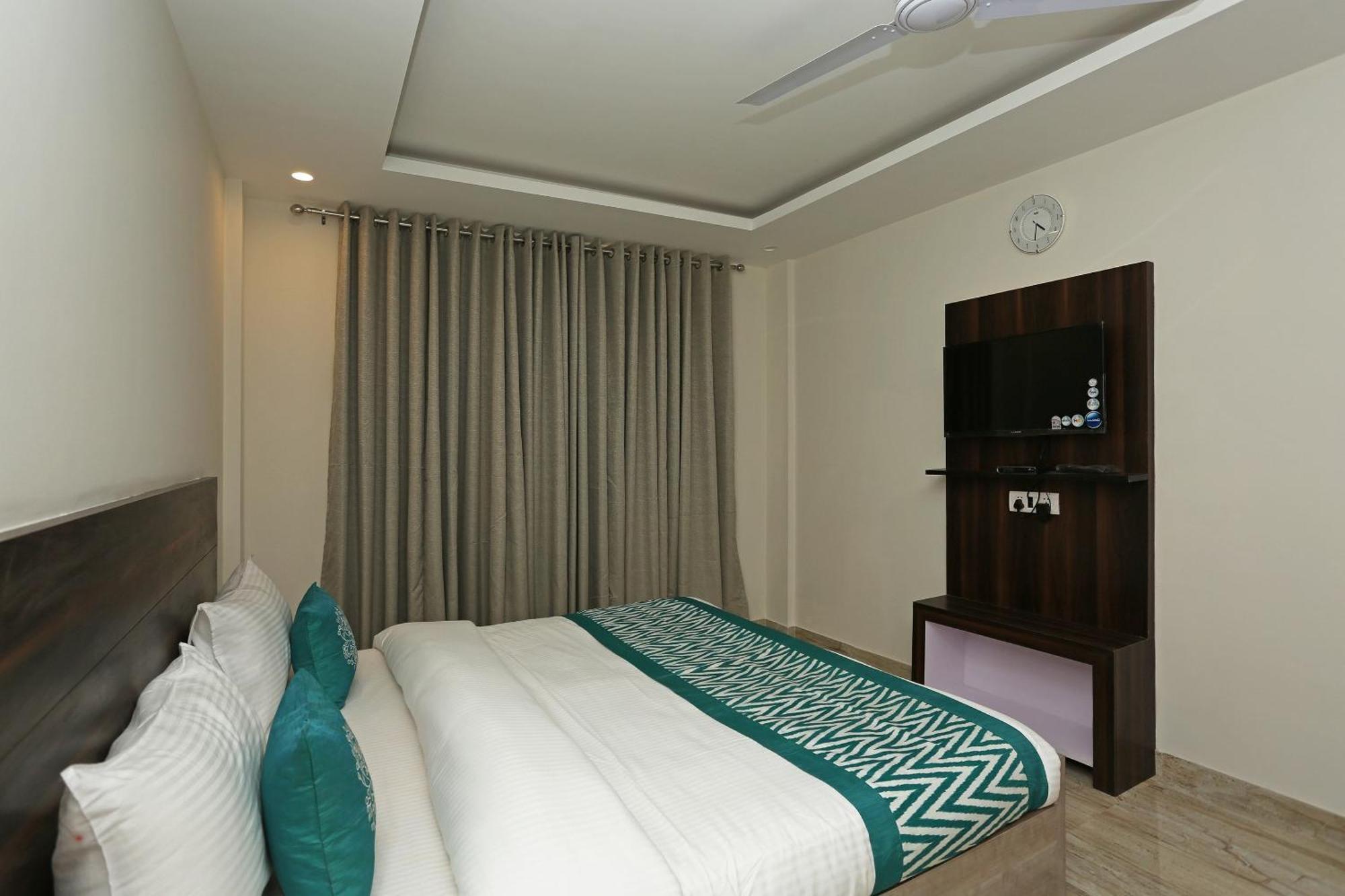 Hotel O Lakshya Ню Делхи Екстериор снимка
