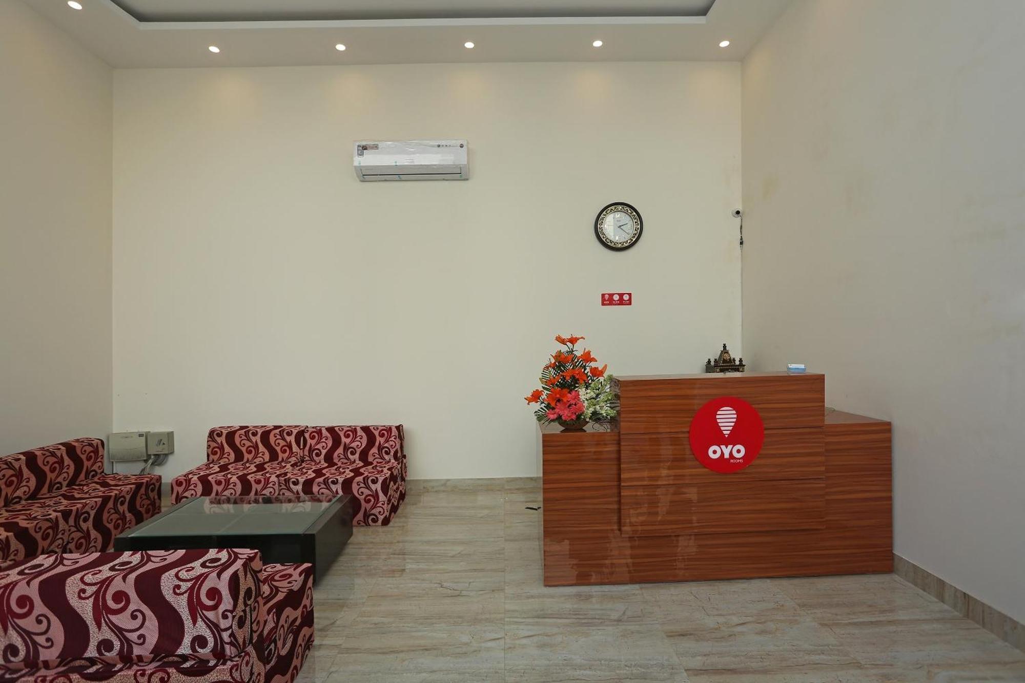 Hotel O Lakshya Ню Делхи Екстериор снимка