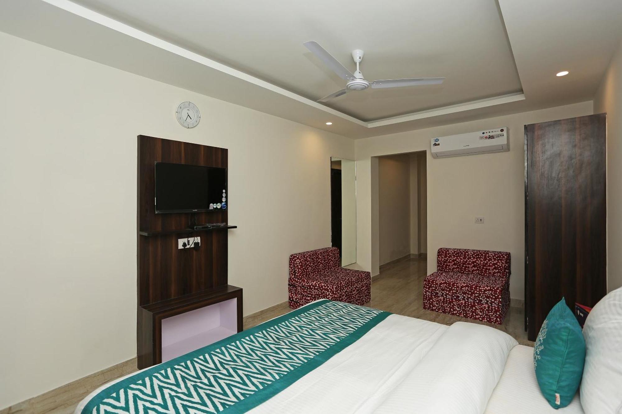 Hotel O Lakshya Ню Делхи Екстериор снимка