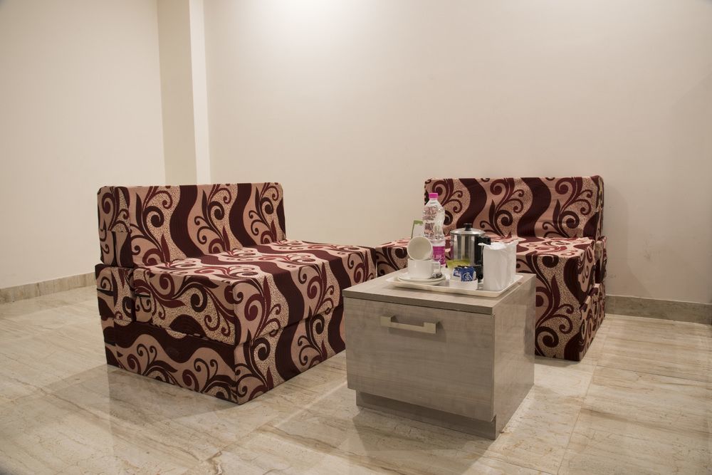 Hotel O Lakshya Ню Делхи Екстериор снимка